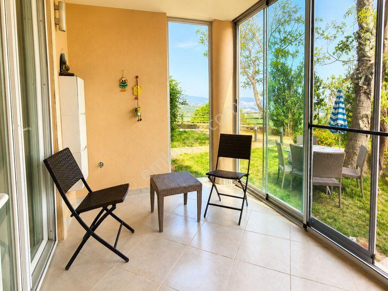 Kuşadası'nda 12 Havuzlu 1+1geniş Bahçe Katı - Görsel 6