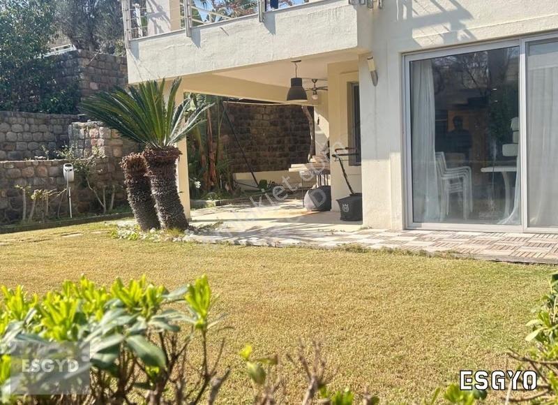 Esgyo'dan Bodrum Türkbükü'nde Deniz Manzaralı, Havuzlu Villa - Görsel 15