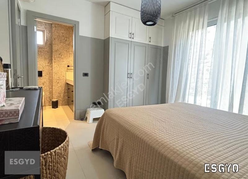Esgyo'dan Bodrum Türkbükü'nde Deniz Manzaralı, Havuzlu Villa - Görsel 4