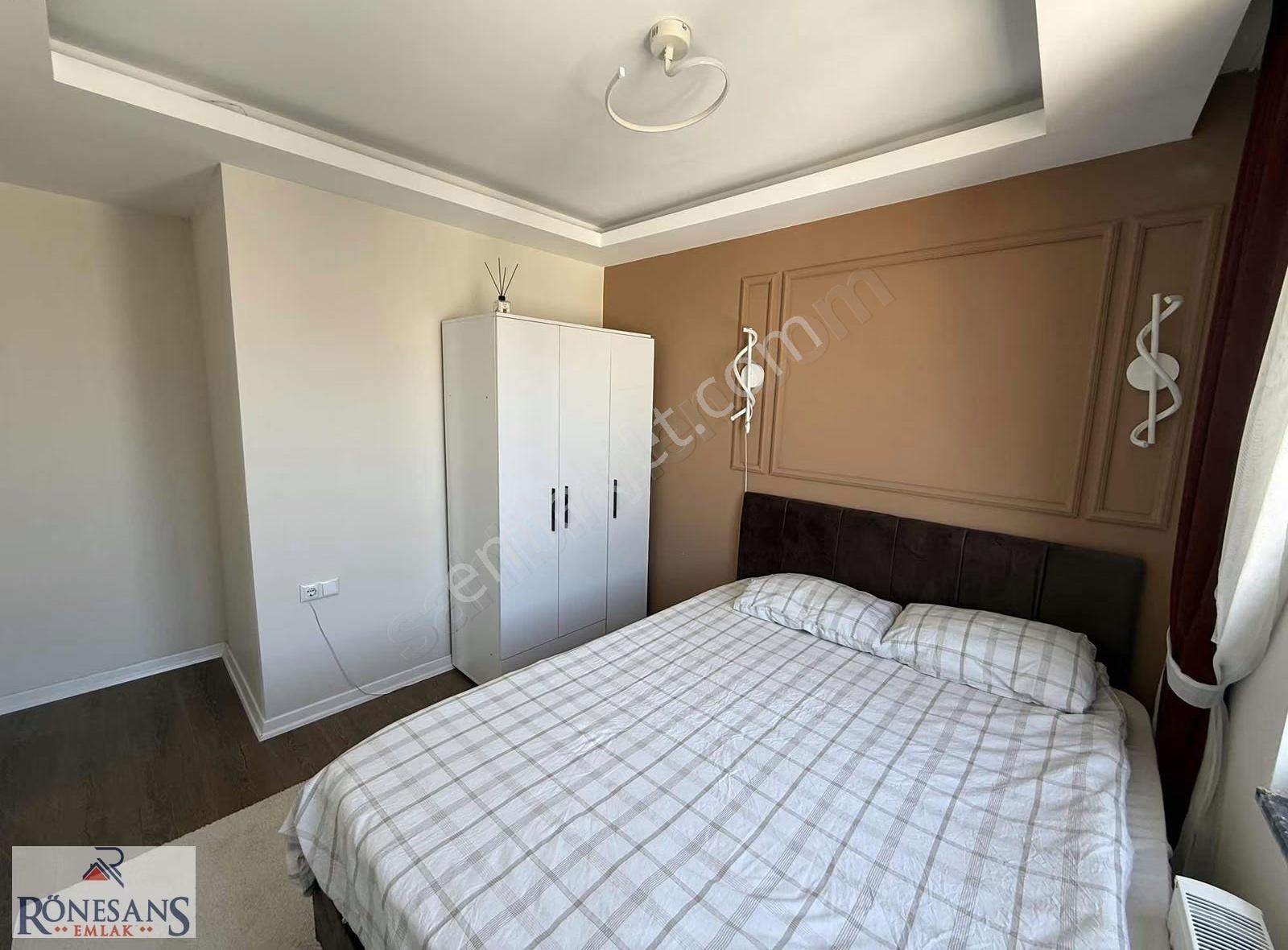 Rönesans Emlak'tan Panoramik Deni Manzaralı Eşyalı 1+1 - Görsel 11