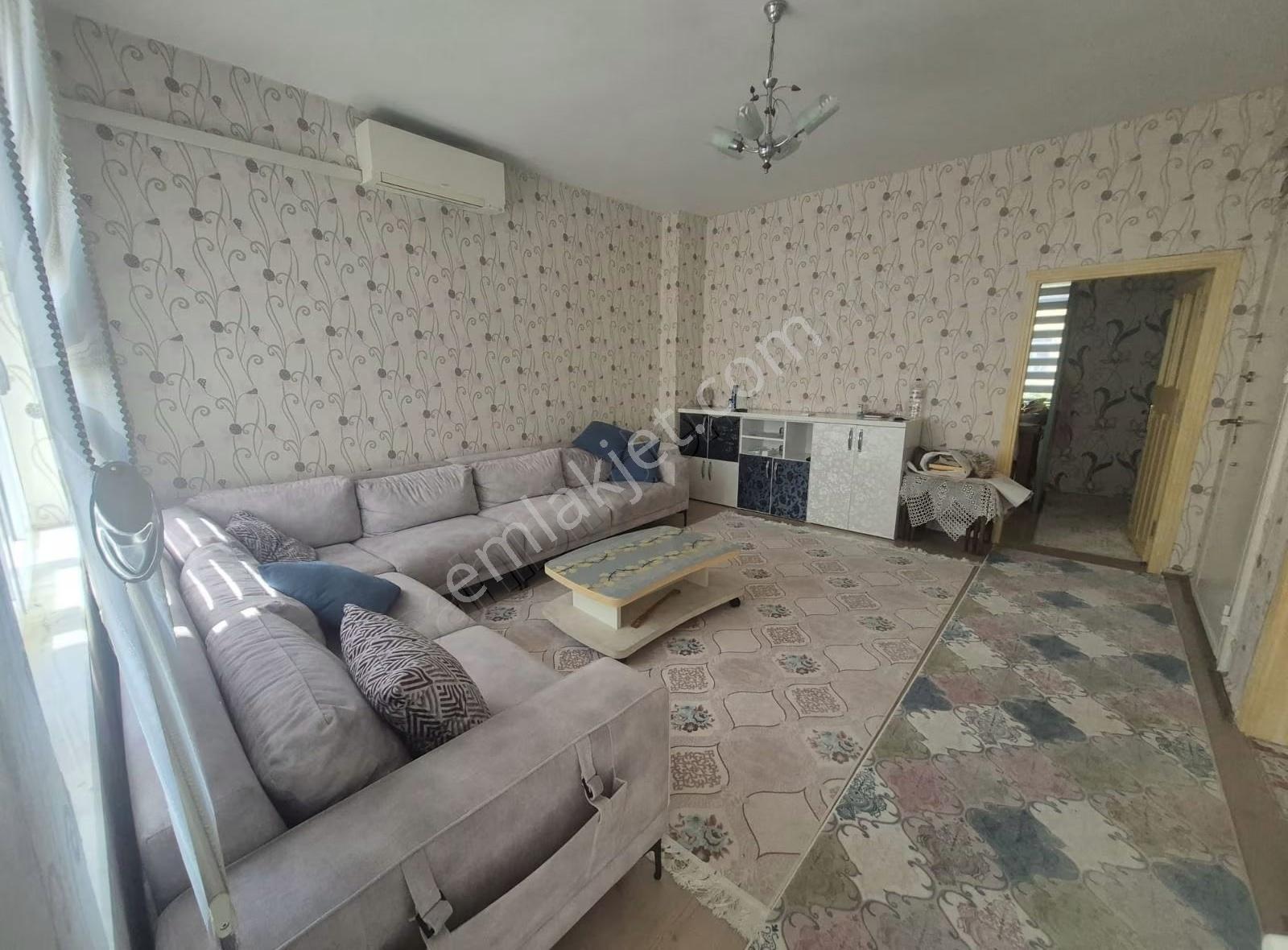 Öz Yıldız Emlak'tan Eslem Hastanesi Bitişiği 2+1 Eşyalı Daire