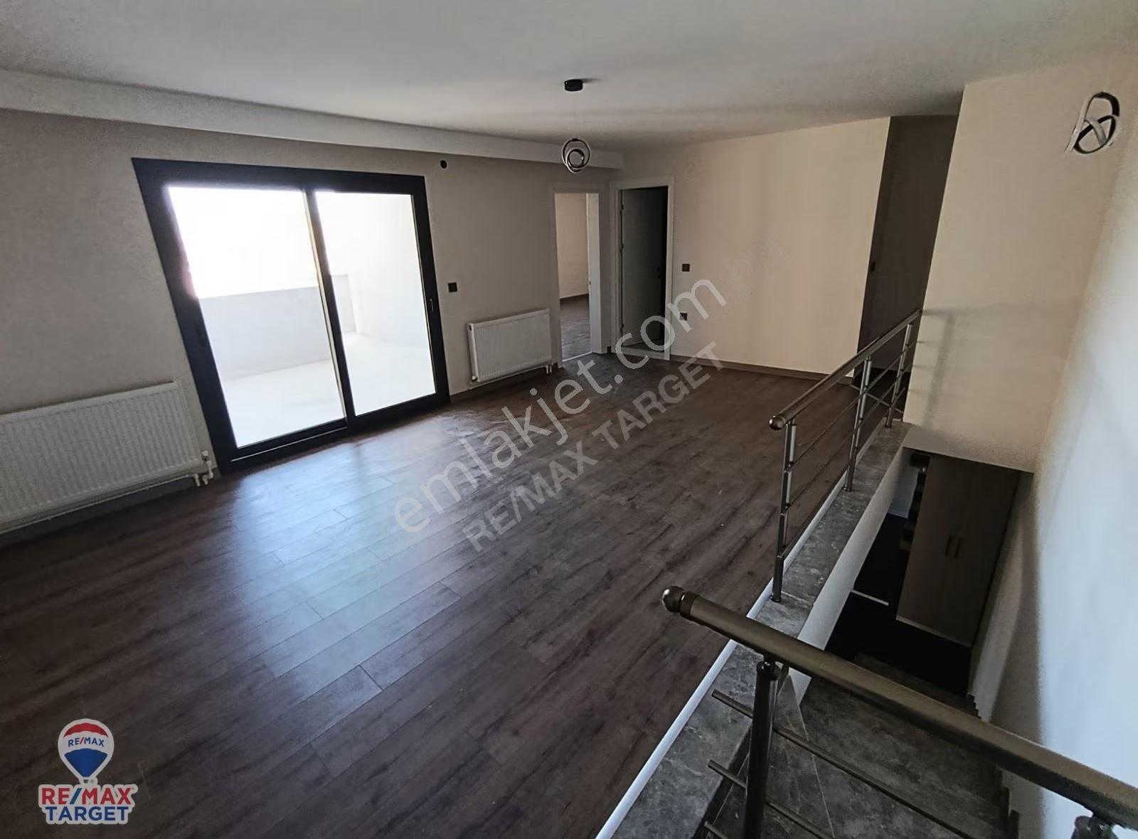 Re/max Target'tan Dublex Geniş Lüx Daire - Görsel 25