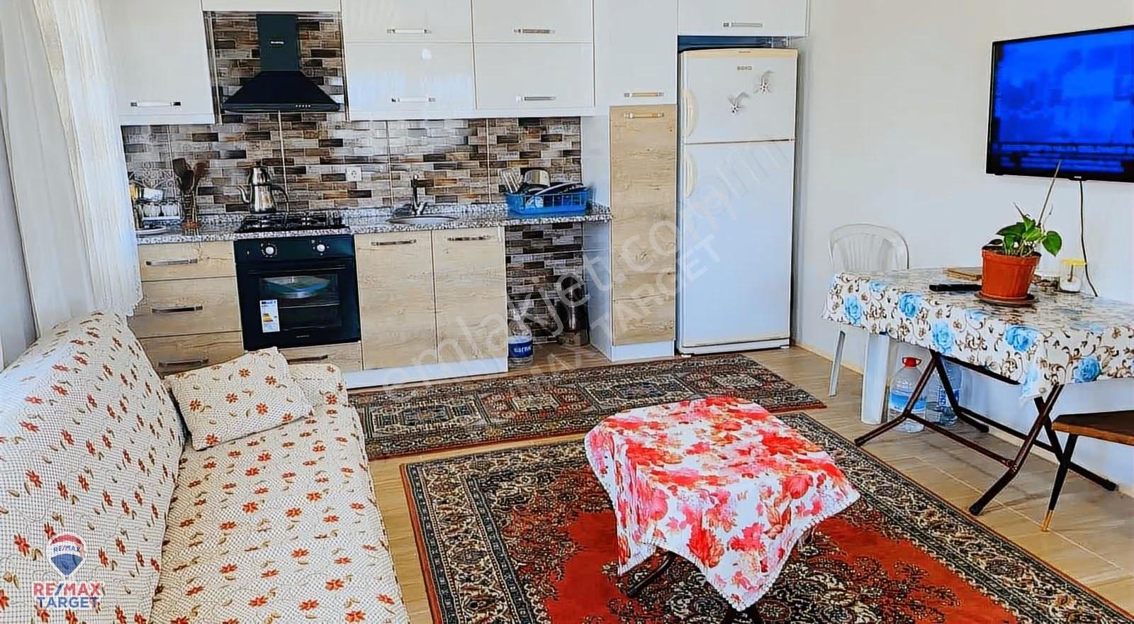 Menderes Kısıklıda 403 M² Tarla İçinde Eşyalı Müstakıl Ev - Görsel 12