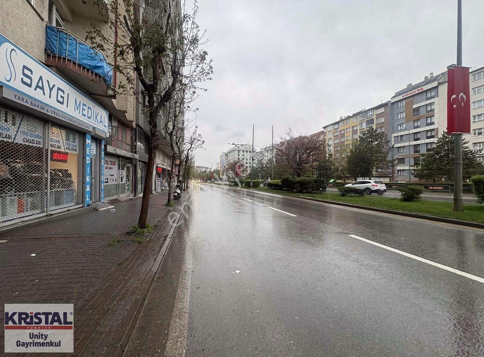 Cumhuriyet Bulvarı Üzeri Satılık 170 M2 Dükkan - Görsel 17