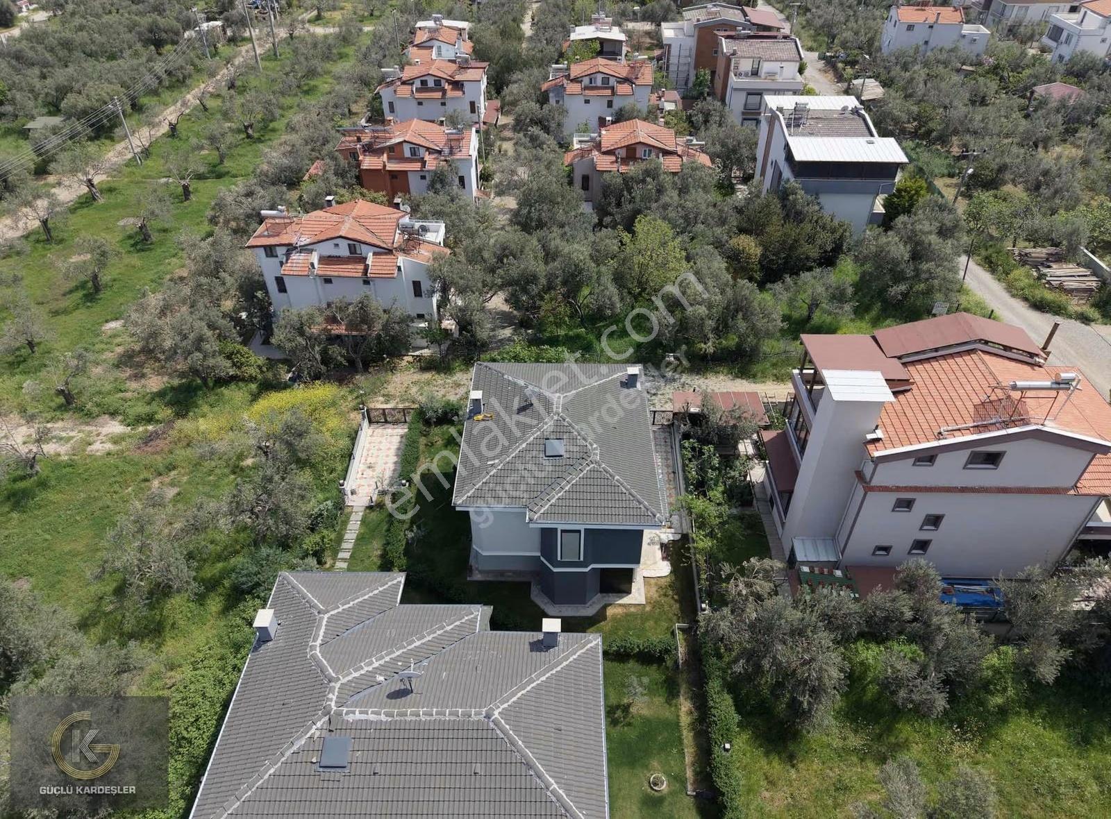 Güçlü Kardeşler Tam Müstakil 3+1 Geniş Bahçeli Lüks Villa - Görsel 5