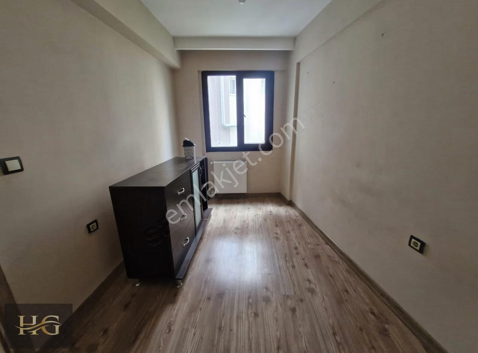 Karşıyaka Örnekköy'de Kapalı Mutfaklı Kiralık 2+1 Daire - Görsel 31