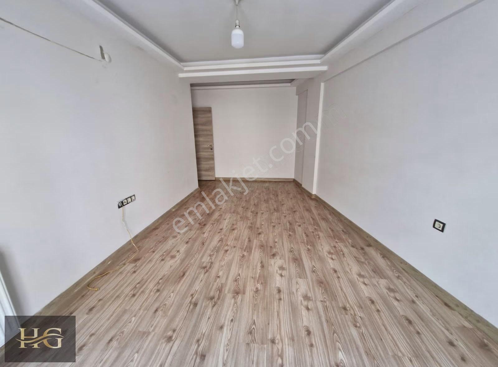 Karşıyaka Örnekköy'de Kapalı Mutfaklı Kiralık 2+1 Daire - Görsel 18
