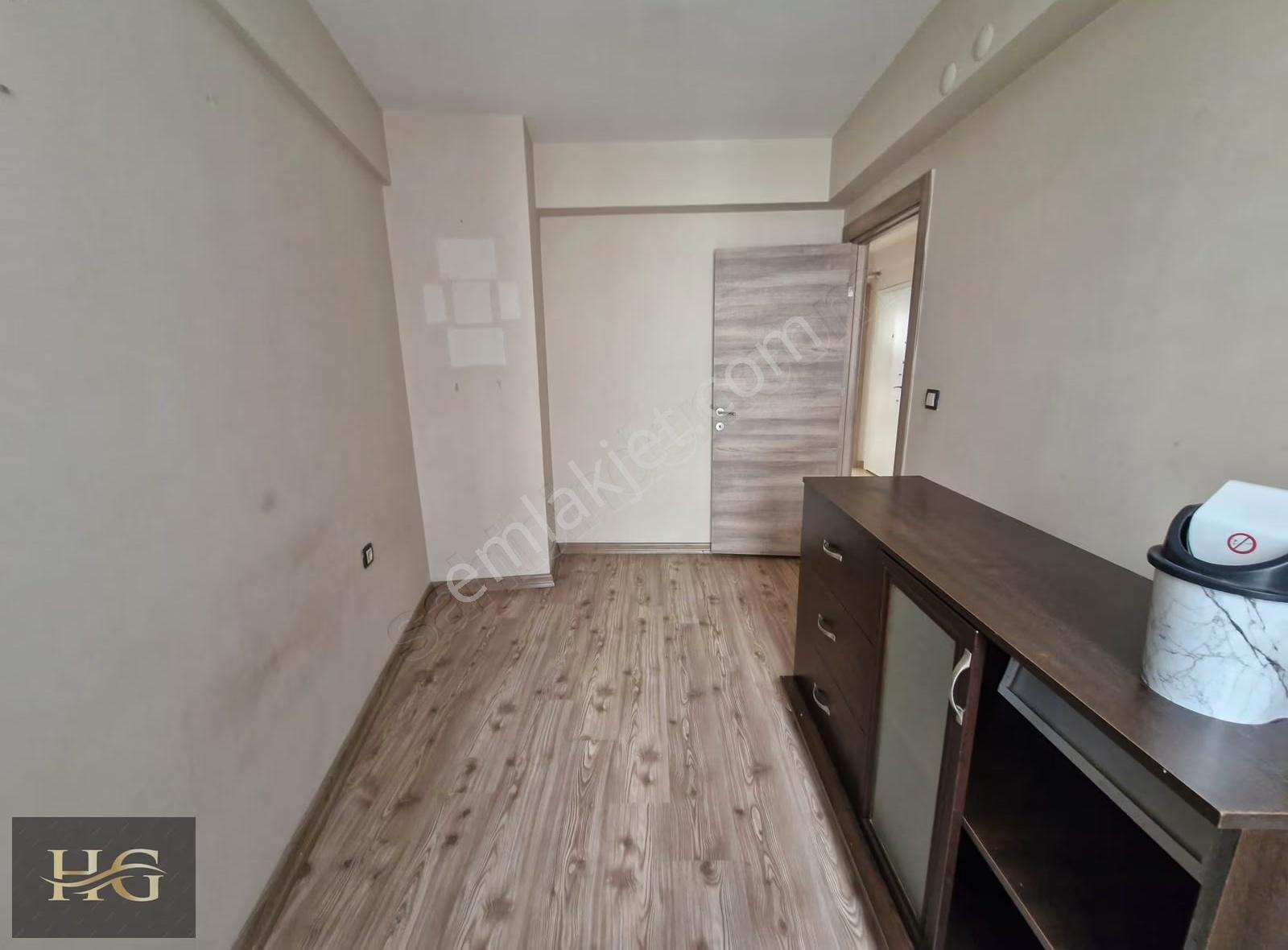 Karşıyaka Örnekköy'de Kapalı Mutfaklı Kiralık 2+1 Daire - Görsel 17