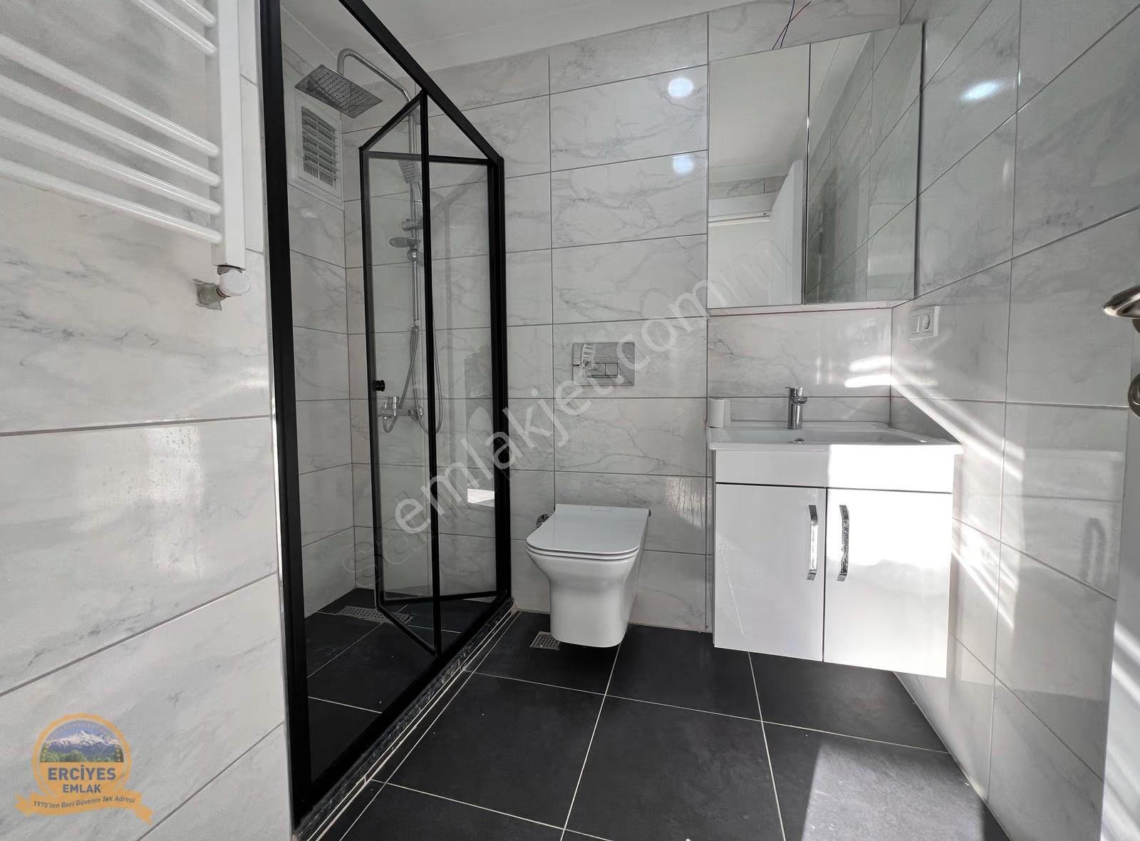 Erciyes'den Sahrayiceditde Yeni Bina 3+1 Çift Balkonlu 130 M² - Görsel 29