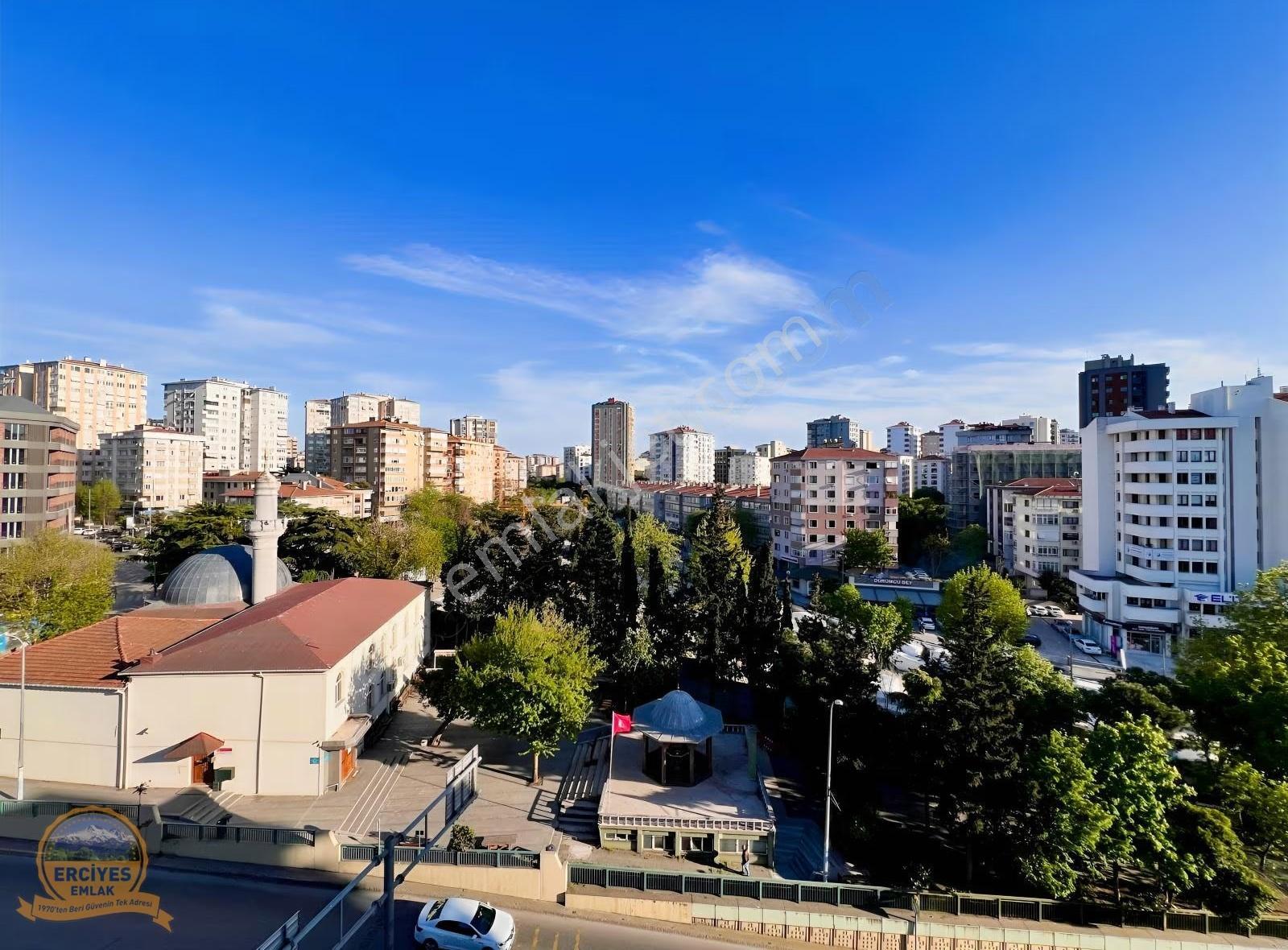 Erciyes'den Sahrayiceditde Yeni Bina 3+1 Çift Balkonlu 130 M² - Görsel 32