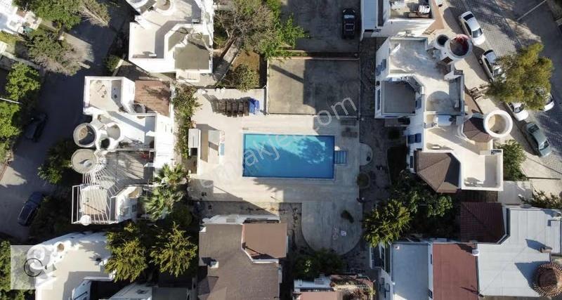 Bodrum Merkez Eskiçeşme | Prestijli Sitede 3+1 Özel Villa - Görsel 10