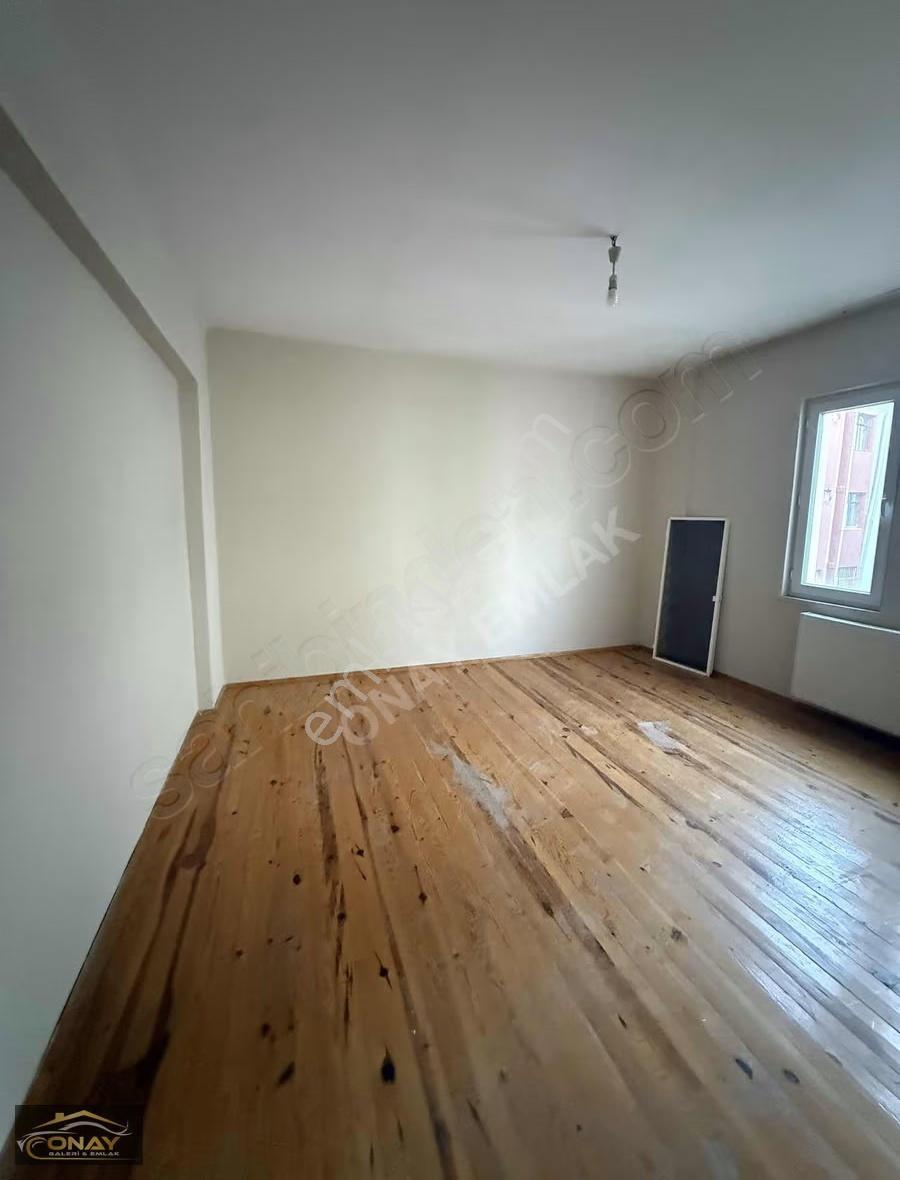 Onay Emlak' Tan Kiralık 3+1 Ara Kat Daire Merkezi Konum - Görsel 4
