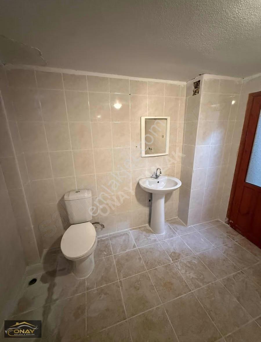 Onay Emlak' Tan Kiralık 3+1 Ara Kat Daire Merkezi Konum - Görsel 19