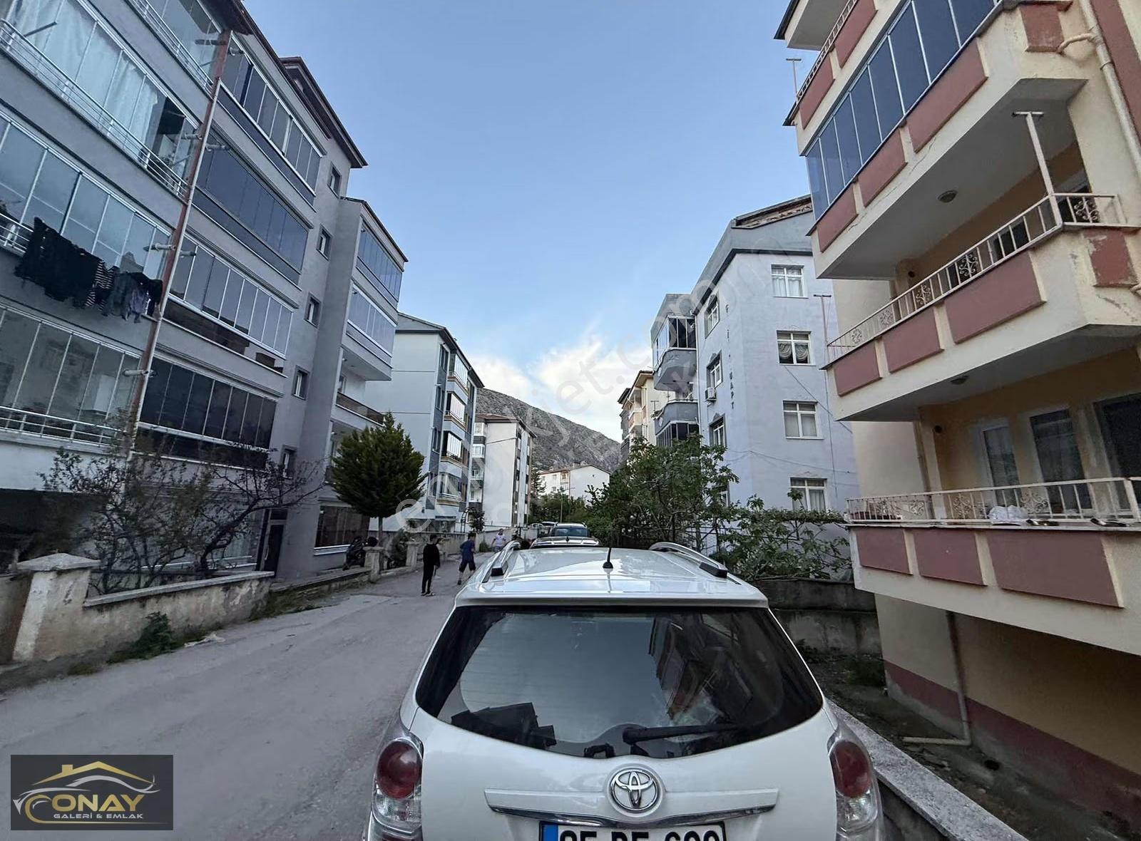Onay Emlak' Tan Kiralık 3+1 Ara Kat Daire Merkezi Konum - Görsel 18