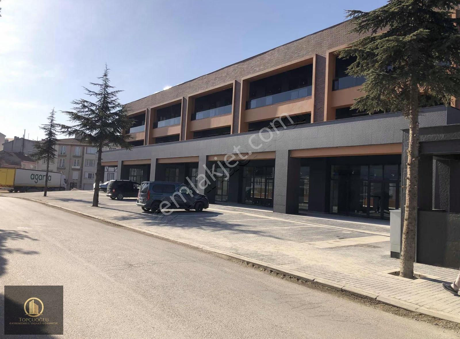 Acı Badem Özdilek Bölgesinde Kiralık Dükkan - Görsel 6
