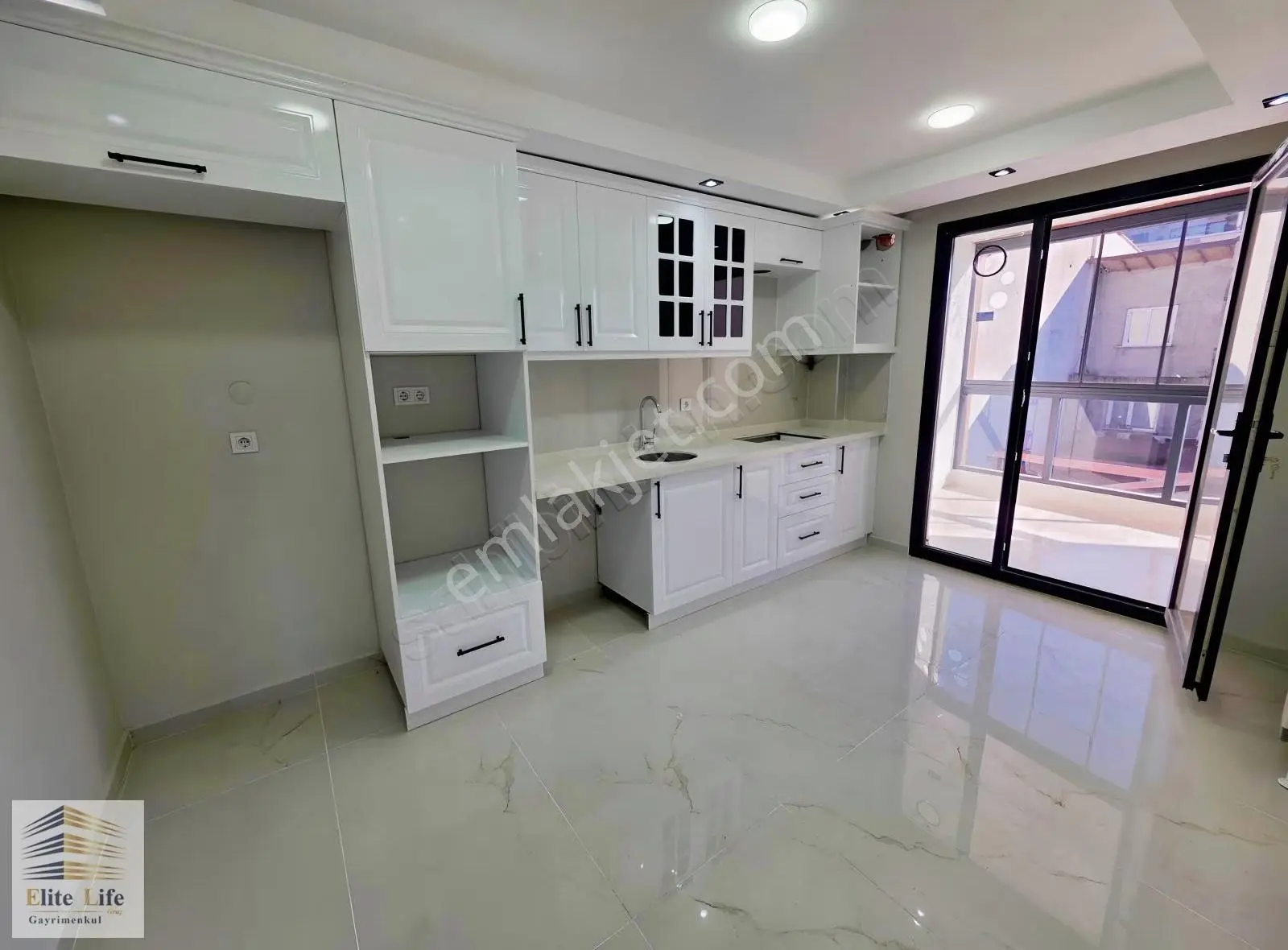 Geniş Teraslı 5+2 Dubleks Daire | 270 M2 | Bağımsız Girişli