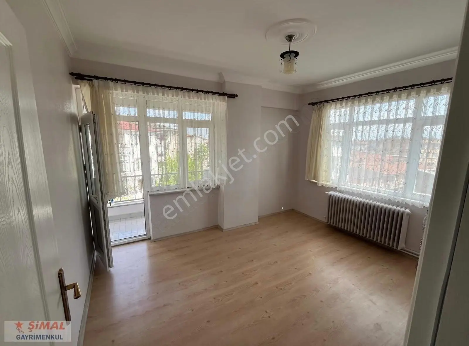 Sakarya Adapazari Merkezde 3+1 Satılık Daire