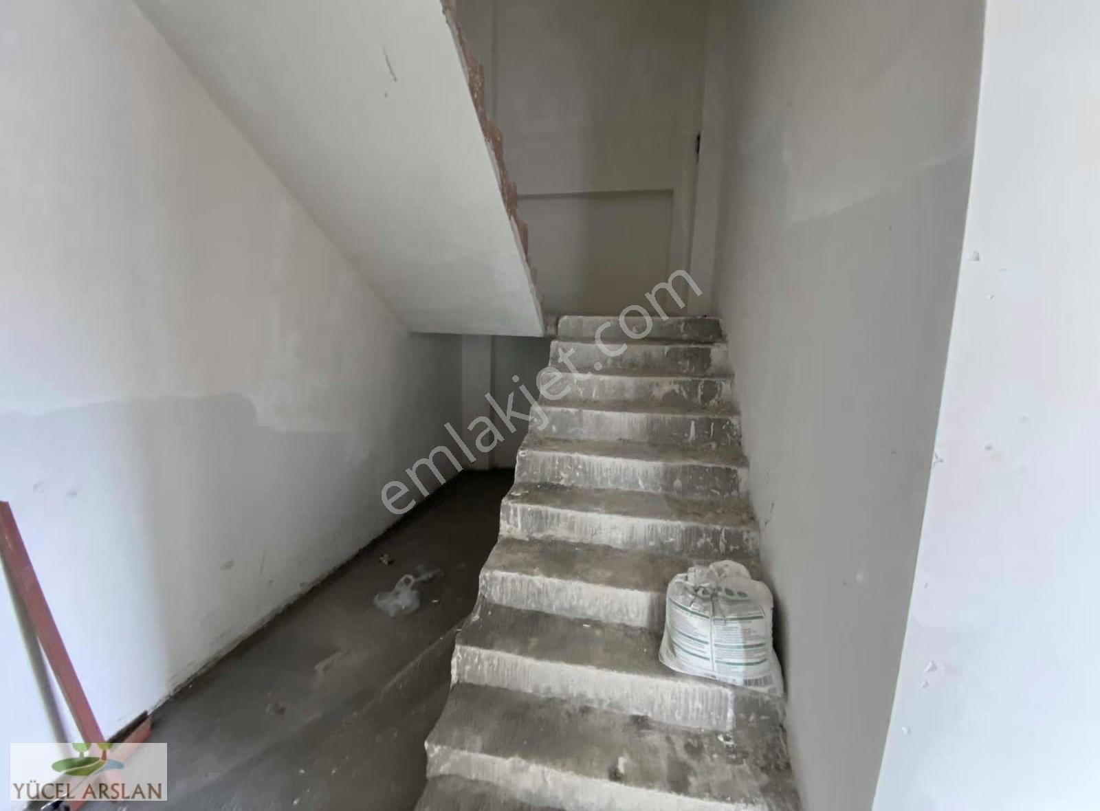 Çiğli Harmandalı'nda Satılık 2+1 Sıfır Daireler Kapalı Mutfak - Görsel 4