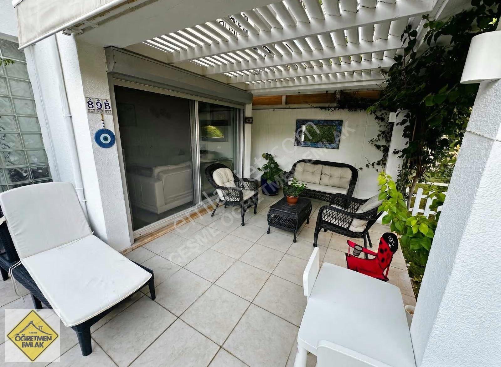 Alaçatı'da Havuzlu, Butik Site İçinde Bakımlı Villa - Görsel 17