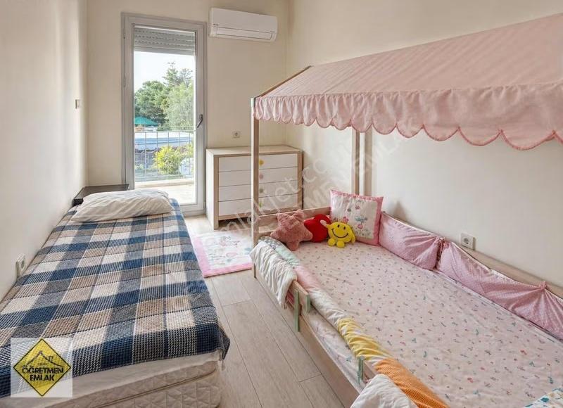 Alaçatı'da Havuzlu, Butik Site İçinde Bakımlı Villa - Görsel 15