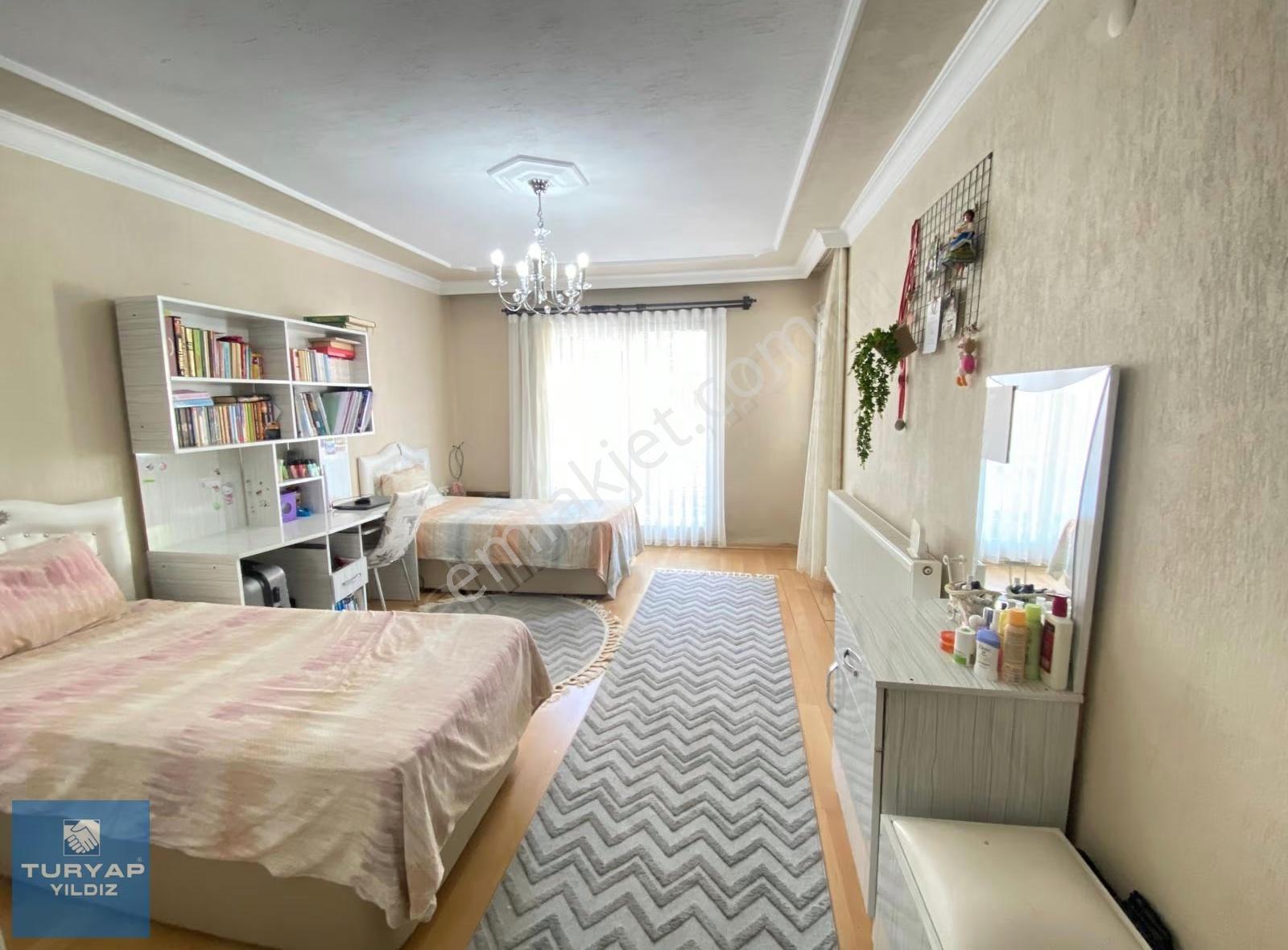Turyap'tan Bölgenin En Büyük Dairesi 175 M2 4+1 Doğalgazlı Köşe - Görsel 14