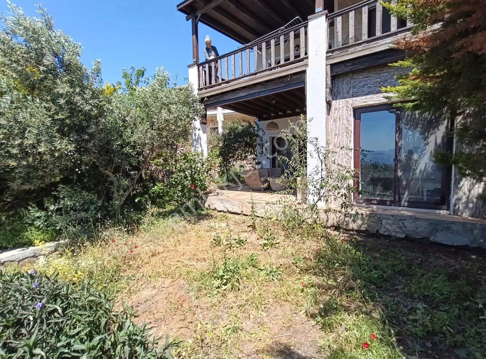 Gümüşlükte Kesintisiz Deniz Manzaralı,geniş Bahçeli 2+1 Kiralık - Görsel 3