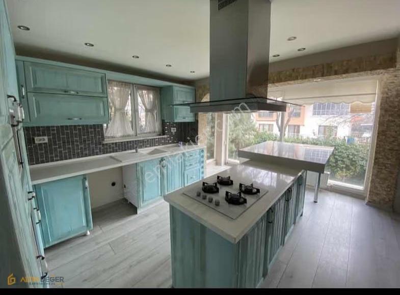Şehitlik Elit Sokakta 450 M² Arsa İçinde Özel Yatırımlık Villa! - Görsel 7