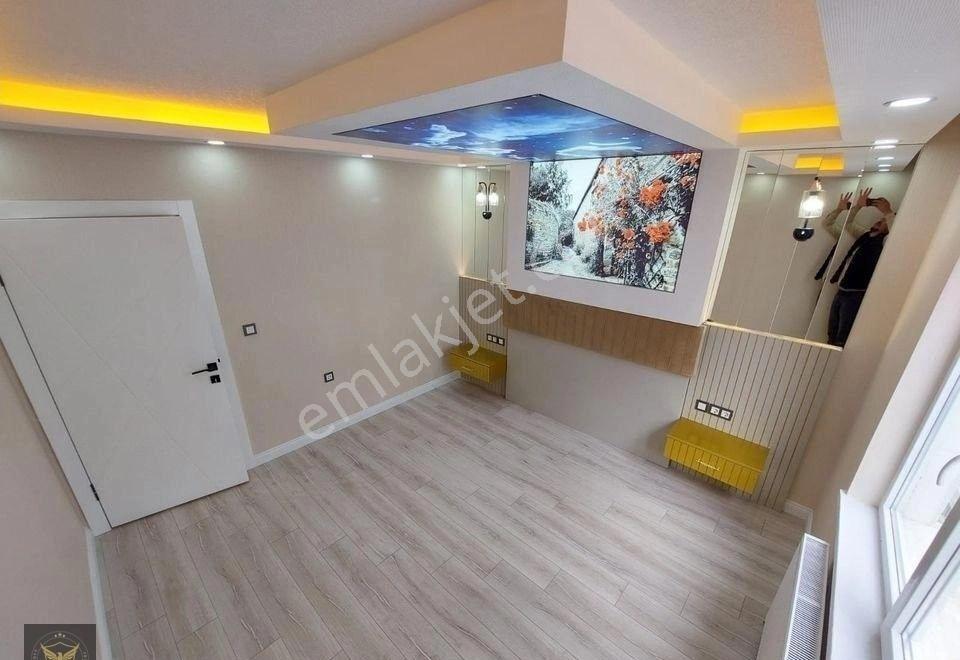 Güzelyurt Mh.metrobüse 10'dk Bölgenin En Lüx Tasarımlı 2+1 Dairemiz - Görsel 5