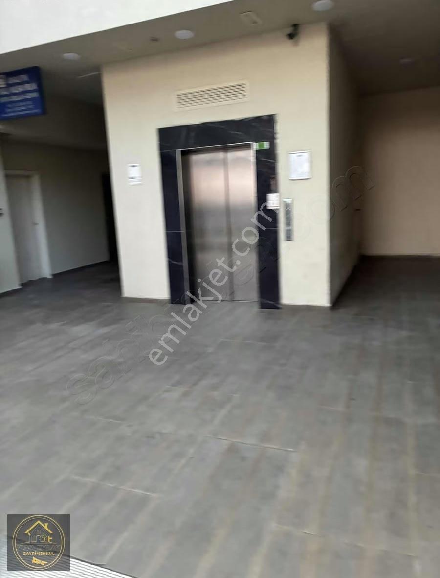 Başakşehir Kent Meydanı Park Mavera 1. Kiralık 55m2 Dükkan - Görsel 3