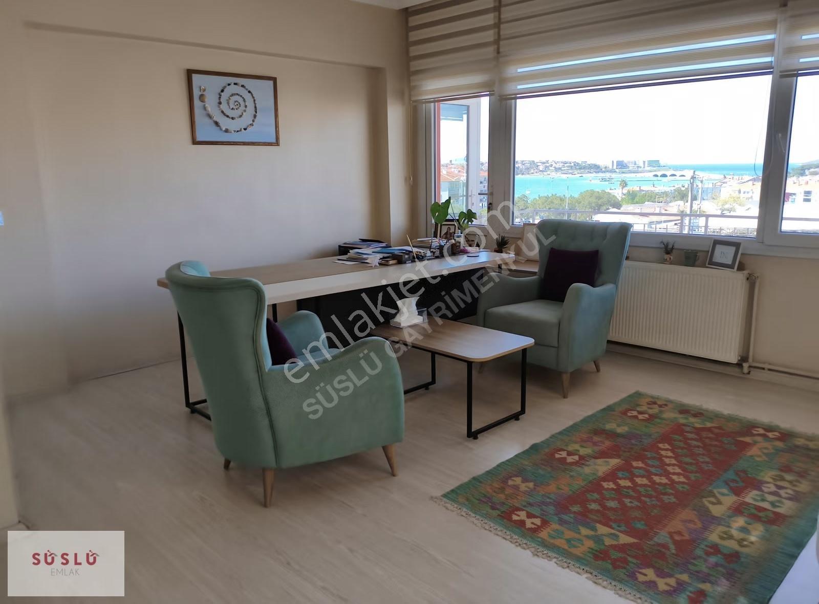 Ayvalık 150 Evlerde Kiralık 3+1 İşyeri Ofis Olarak Kiralık