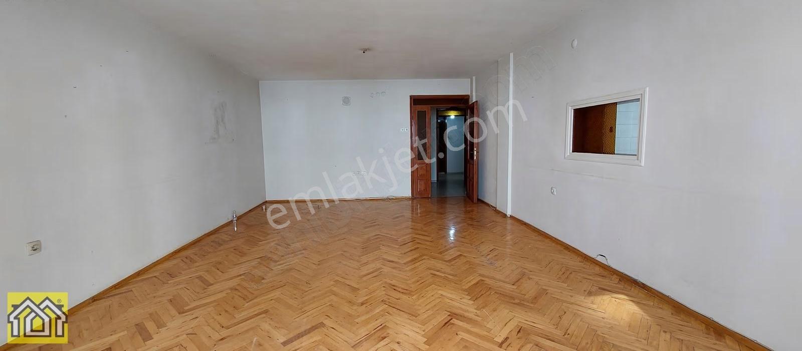 Korutürkte Kipa Karşısı 175 M² 3+1 Jeotermal, Otoparklı - Görsel 6