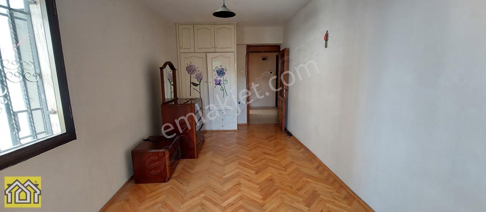 Korutürkte Kipa Karşısı 175 M² 3+1 Jeotermal, Otoparklı - Görsel 16