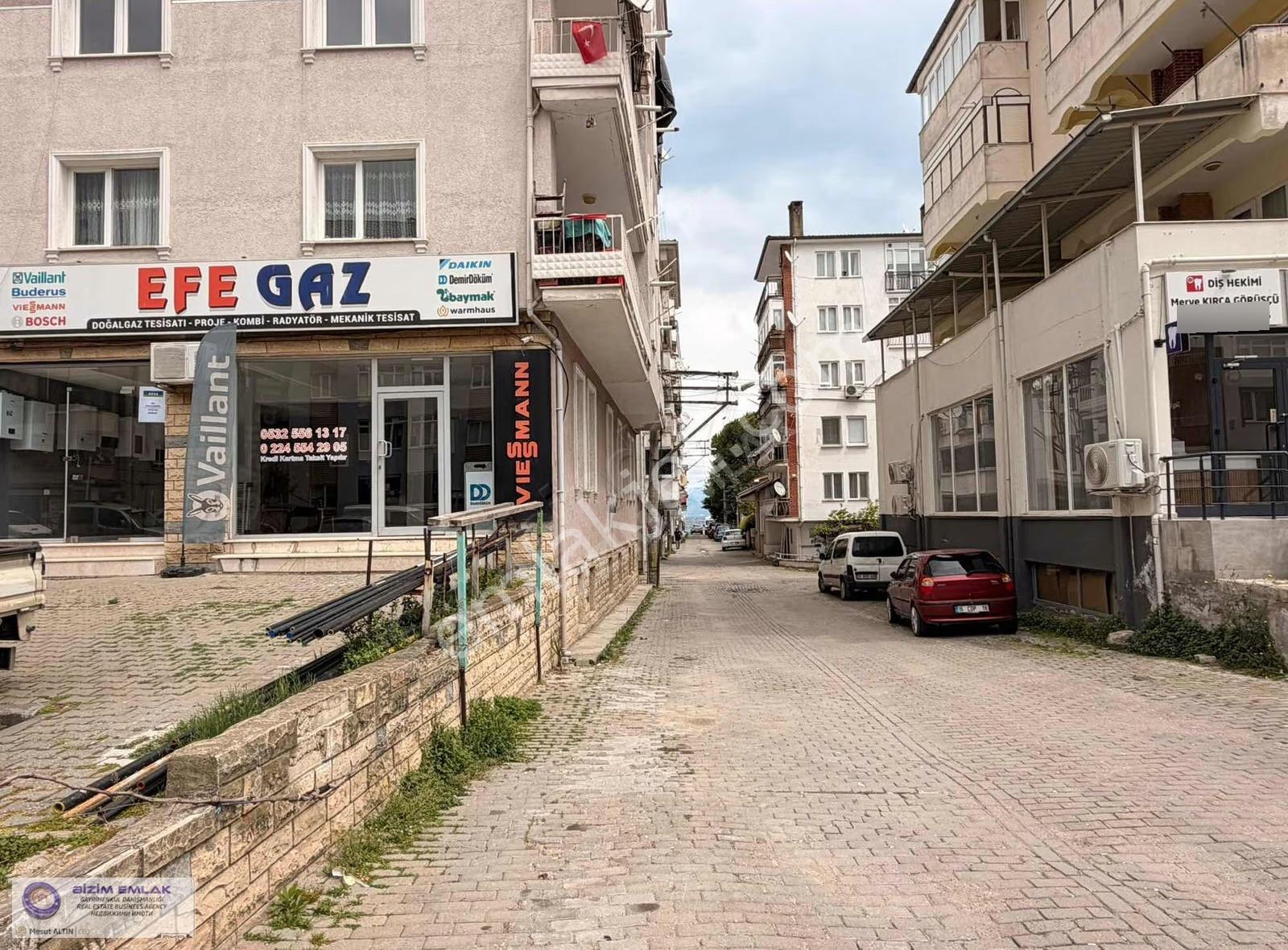 Bursa Güzelyalı Yalı Mah. Atatürk Cad 2+1 Kiralık Daıre - Görsel 9