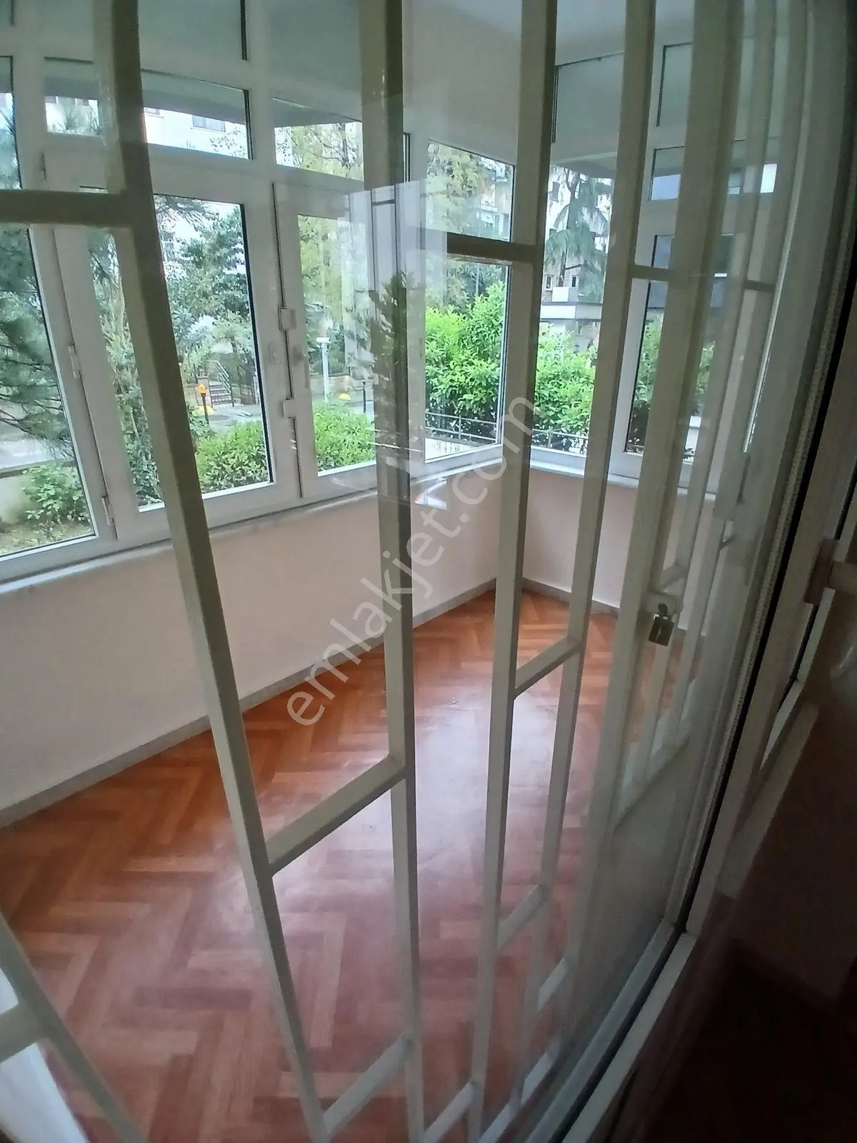Kozyatağı Merkezde Kiralık 3+1 Daire - Görsel 5