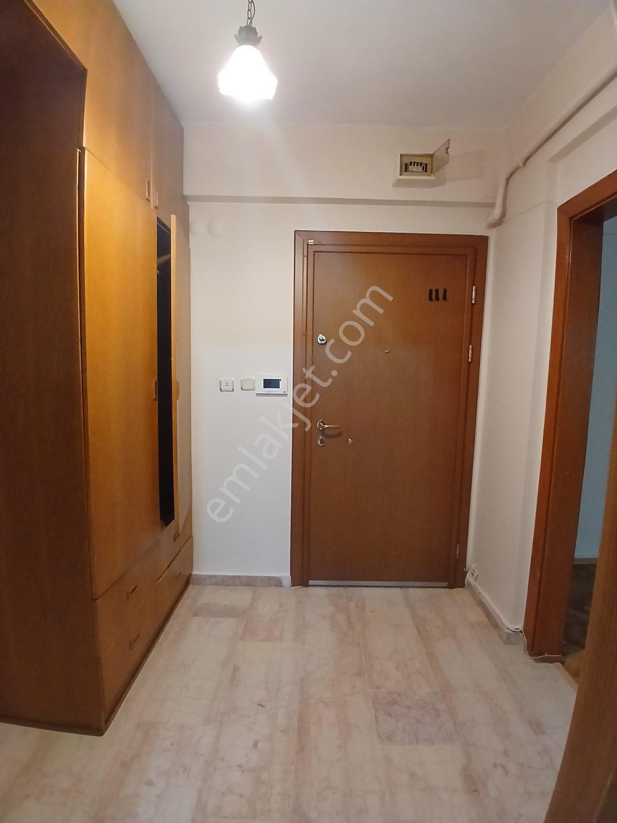 Kozyatağı Merkezde Kiralık 3+1 Daire - Görsel 8