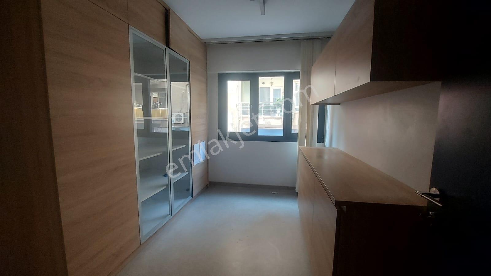 Manisa Ulupark Köşesi Satılık Cadde Üzeri 2+1 İşyeri & Ofis - Görsel 3