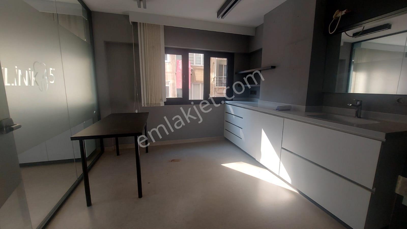 Manisa Ulupark Köşesi Satılık Cadde Üzeri 2+1 İşyeri & Ofis - Görsel 4