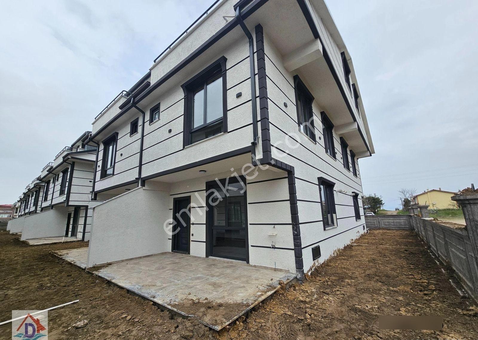 Deniz'den 4+1 Bahçeli, Yerden Isıtmalı, Denize Yakın Villa - Görsel 15