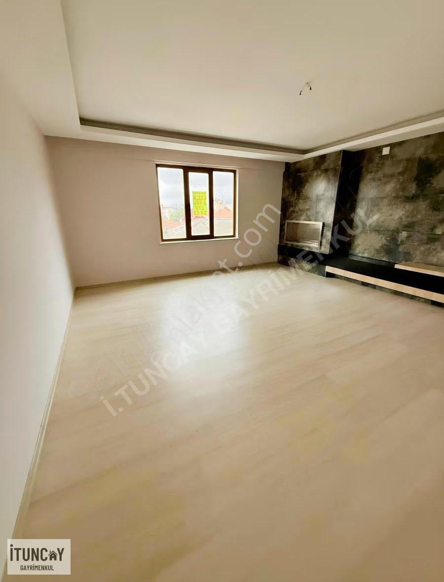 İtuncay Dan Satılık 4+1 İki Garajlı Lüks Daire