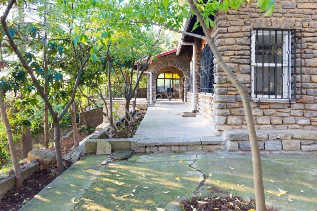 Yakacık Ayazma'da Deniz Manzaralı, İmarlı 445m2 Arsada Taş Ev - Görsel 16