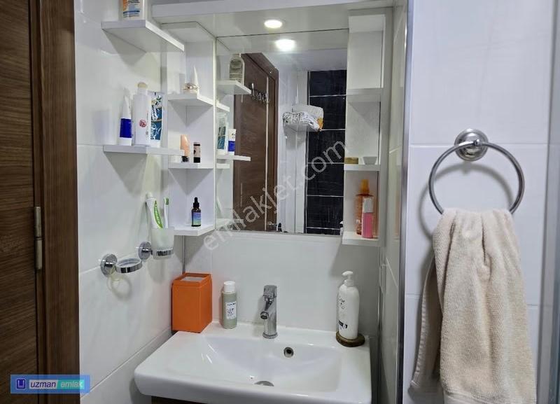 Şehir Merkezinde Eşyalı Harika Daire - Görsel 8