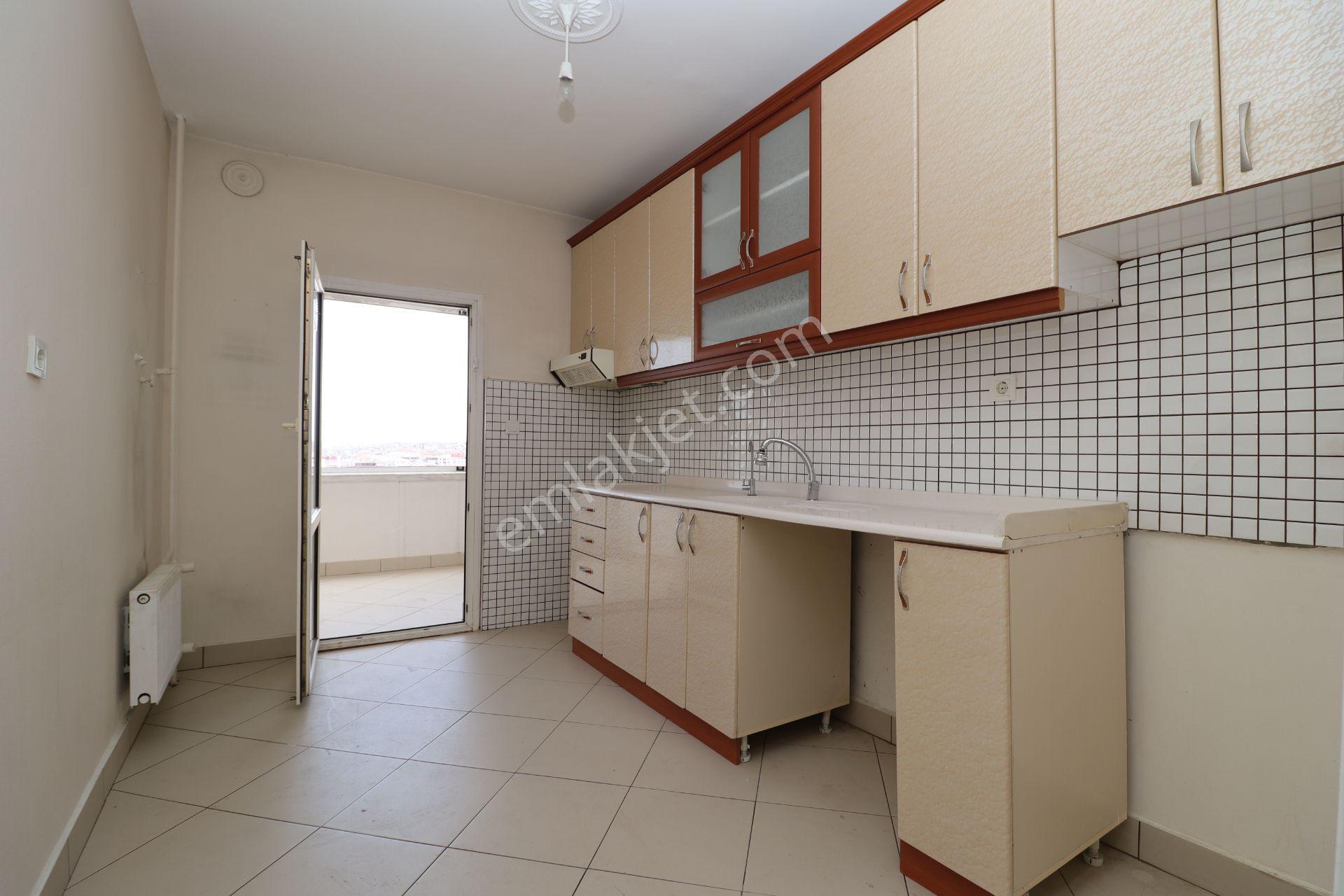 Akif'ten Atakent Banka Bloklarında 2+1 D/b Cephe Kiralık Daire - Görsel 2