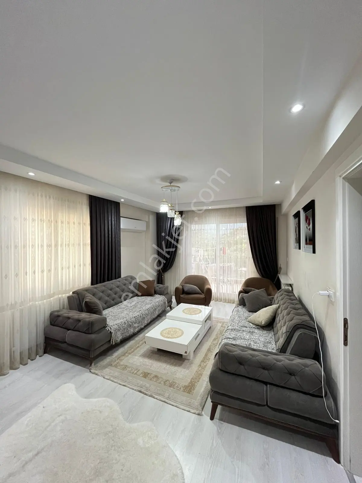 Yeşil Mahalle Site İçerisin De Satılık 3+1 Doğalgazlı Daire ! ! !