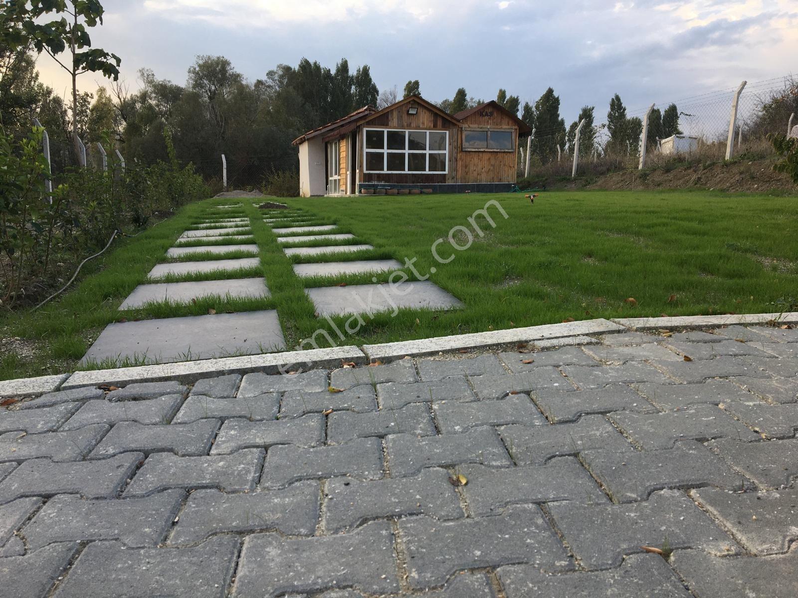 Rw Nestten Zemzemiye'de Satılık Yola Sıfır Bahçe 3827m2