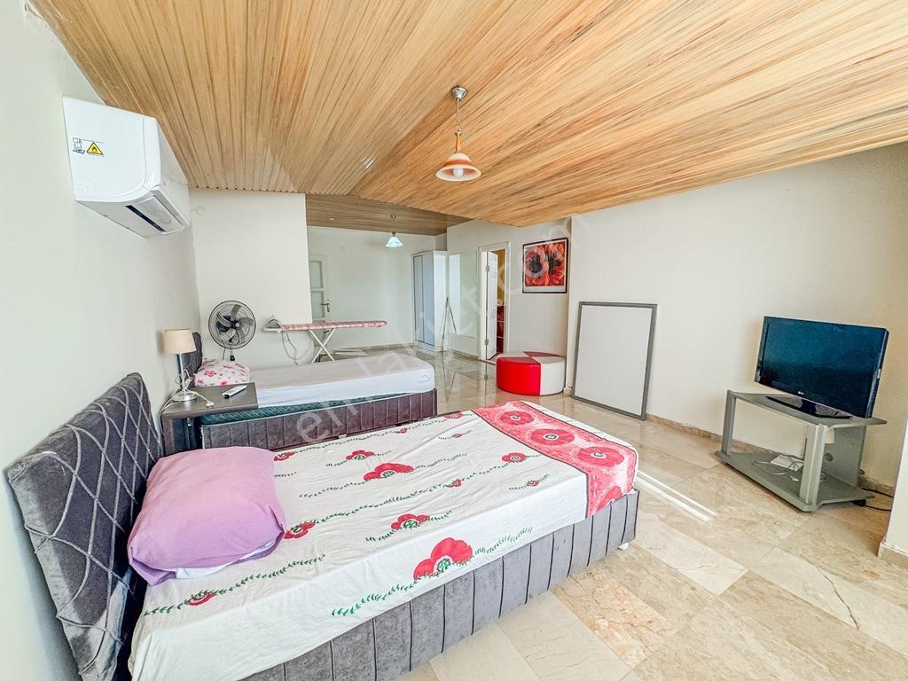 Mahmutlar Mah. Denize Sıfır Deniz Manzaralı 3+1 300m2 Daire!! - Görsel 41