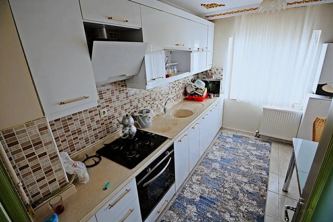 Gamze Emlak'tan Tandoğan'da Köşe Bina Full+full Yapılı 5+1 Teras