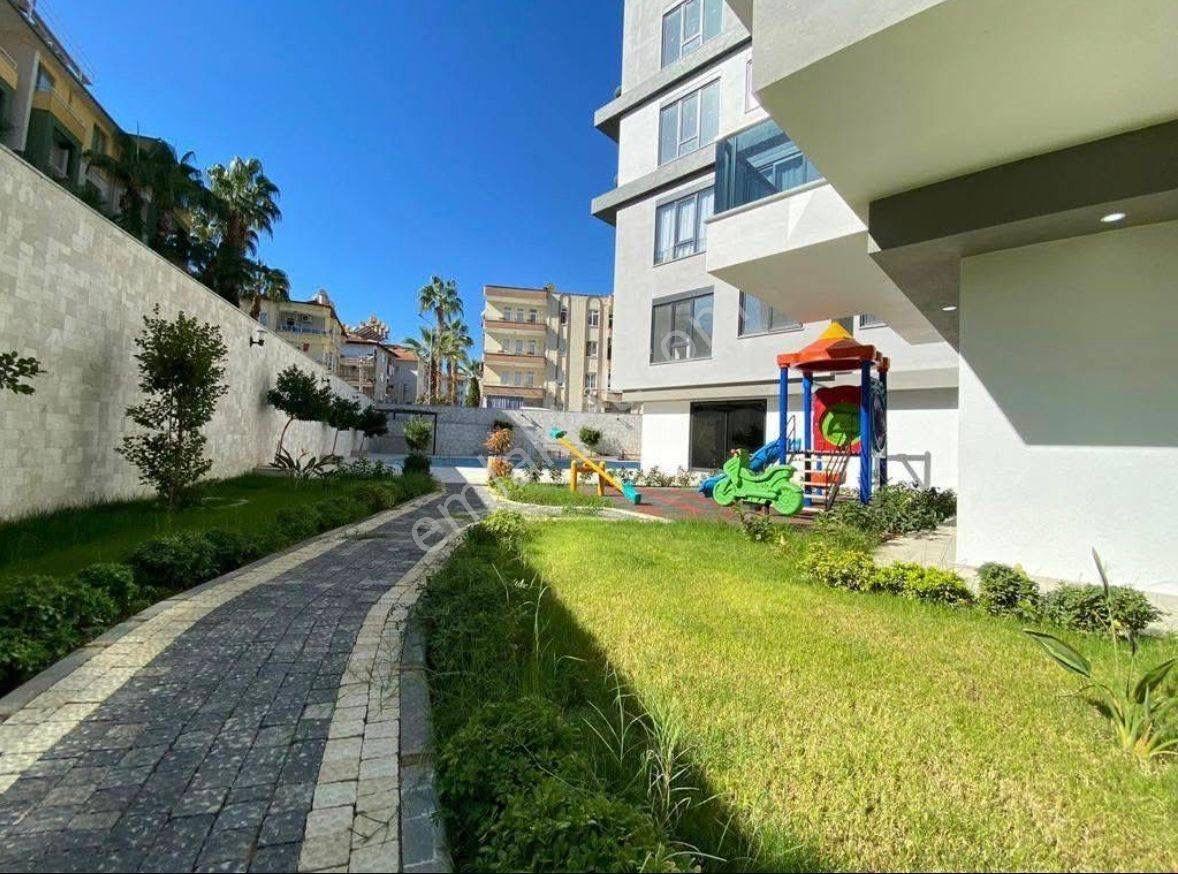 Alanya Merkezde Sosyal Donatılı Şık 2+1 Daire - Görsel 14