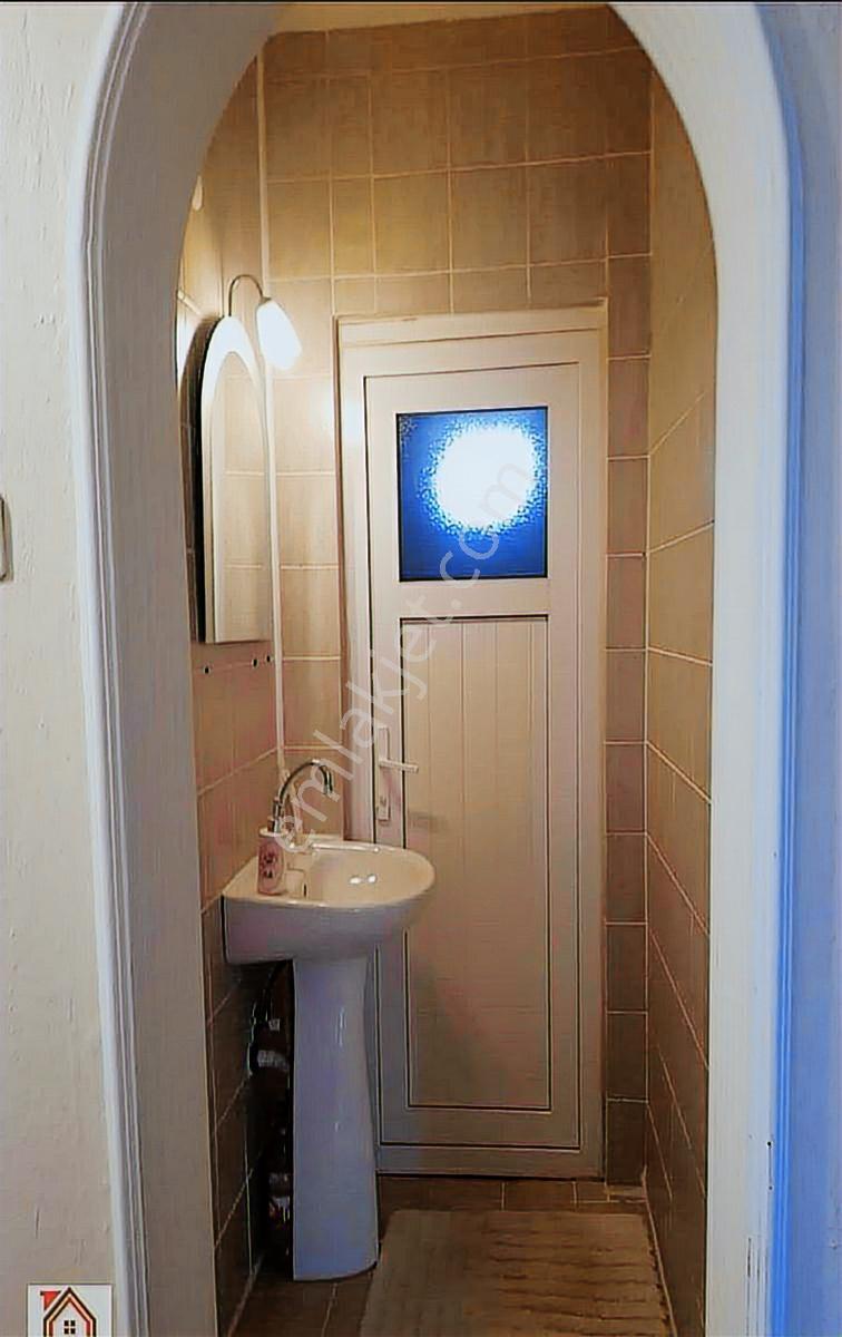 Kemalpaşa Mahallesinde Merkezi Konumda 3+1 145 M2 Satılık Daire - Görsel 13