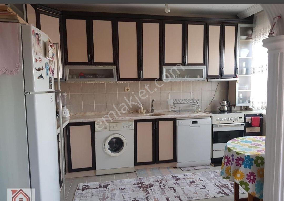 Kemalpaşa Mahallesinde Merkezi Konumda 3+1 145 M2 Satılık Daire - Görsel 12