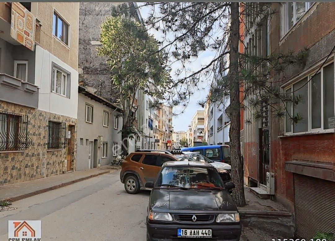 Kemalpaşa Mahallesinde Merkezi Konumda 3+1 145 M2 Satılık Daire - Görsel 11